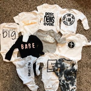 graphic onesies 🖤🙌🏼
